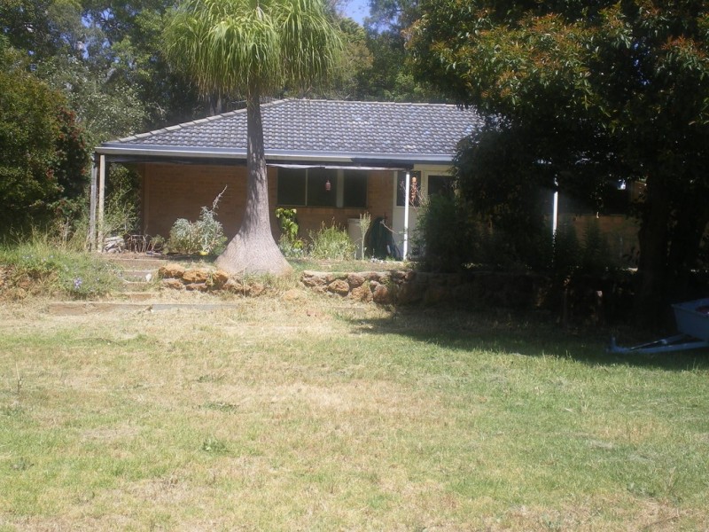 4 White Street, Mount Helena WA 6082