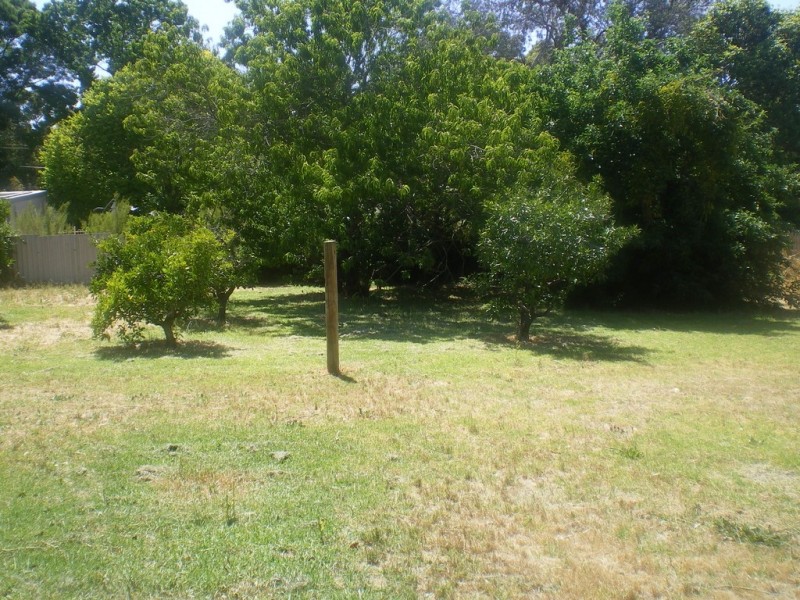 4 White Street, Mount Helena WA 6082