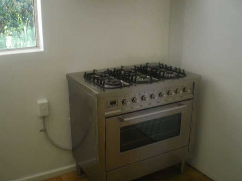 4 White Street, Mount Helena WA 6082