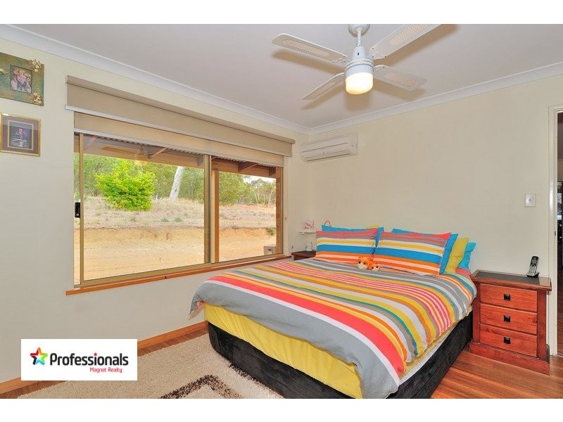 5 Richmond Road, Gidgegannup WA 6083