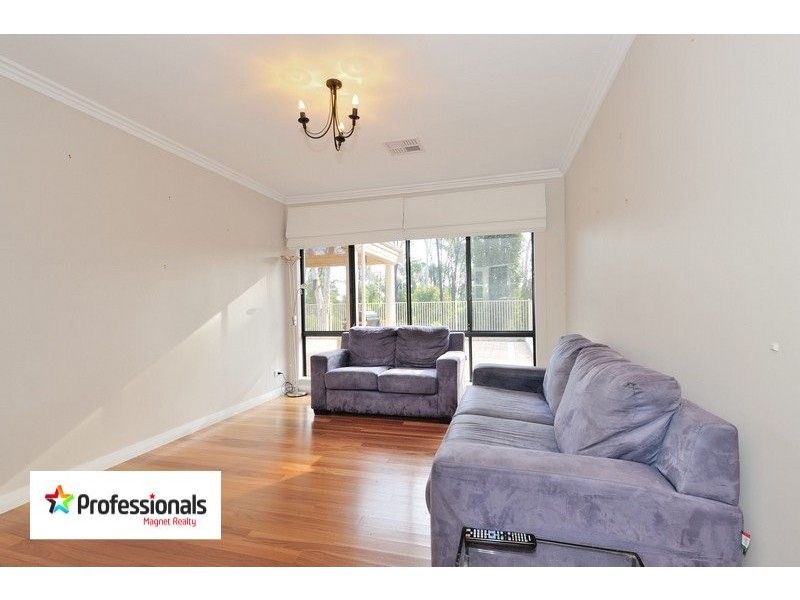 400 Traylen Road, Stoneville WA 6081