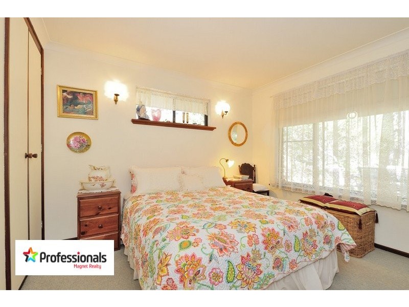 13 Bentley Street, Stoneville WA 6081