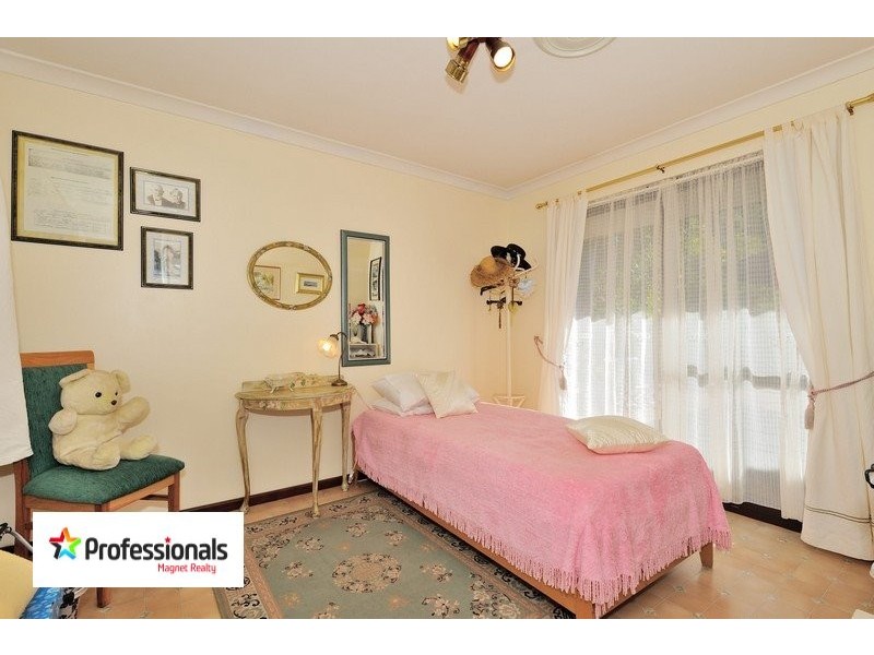 13 Bentley Street, Stoneville WA 6081