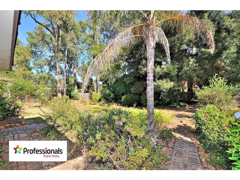 13 Bentley Street, Stoneville WA 6081