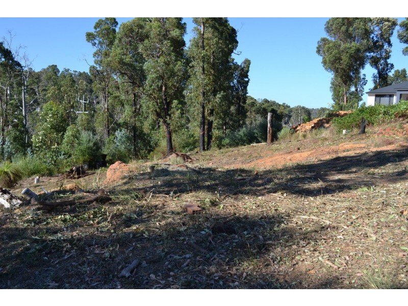 31 Matthews Way, Stoneville WA 6081