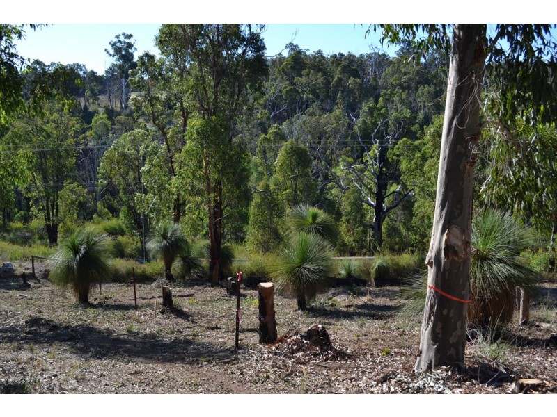 31 Matthews Way, Stoneville WA 6081