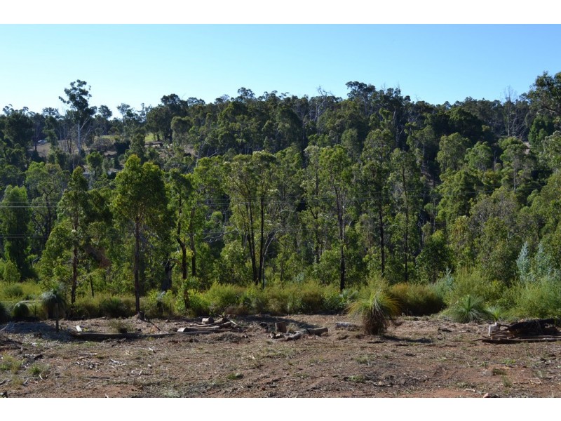 31 Matthews Way, Stoneville WA 6081