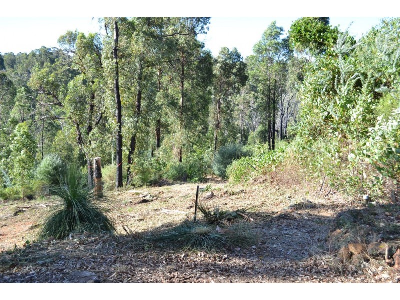 31 Matthews Way, Stoneville WA 6081