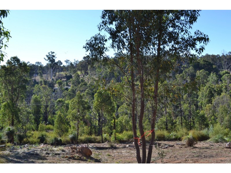 31 Matthews Way, Stoneville WA 6081