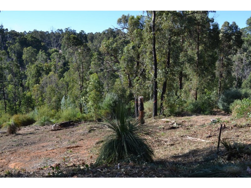 31 Matthews Way, Stoneville WA 6081