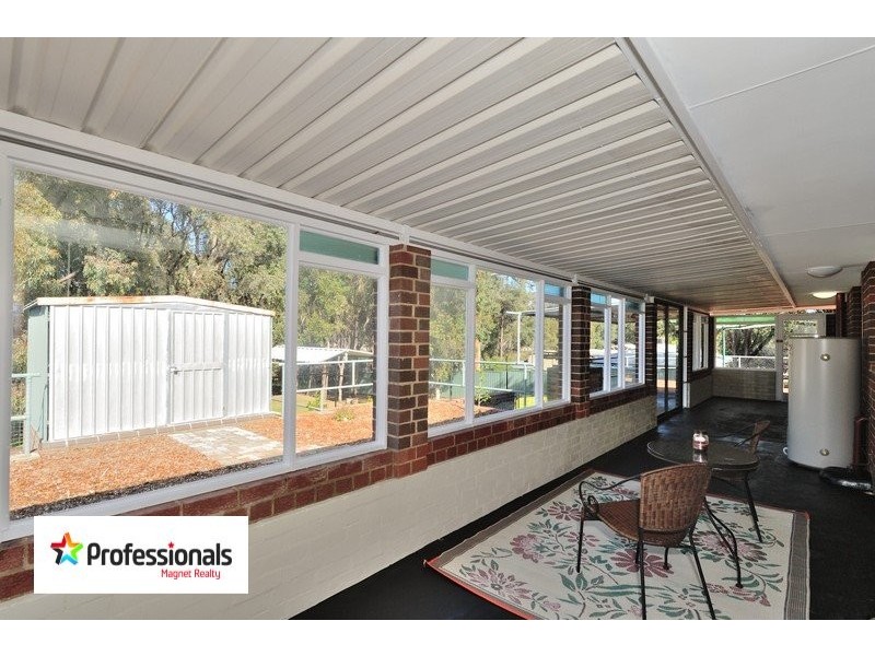 880 Cook Street, Mount Helena WA 6082