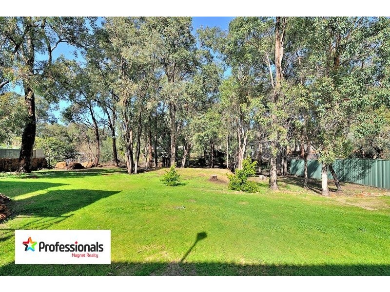 880 Cook Street, Mount Helena WA 6082