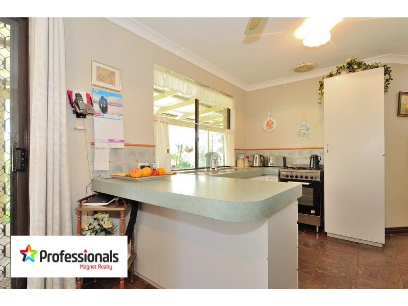 6 Tassell Place, Stoneville WA 6081