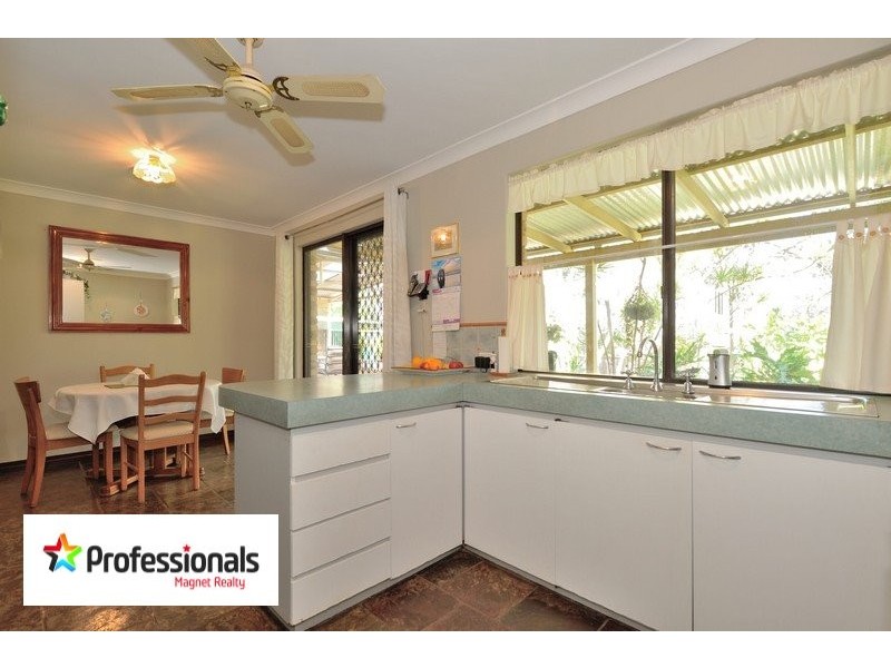 6 Tassell Place, Stoneville WA 6081