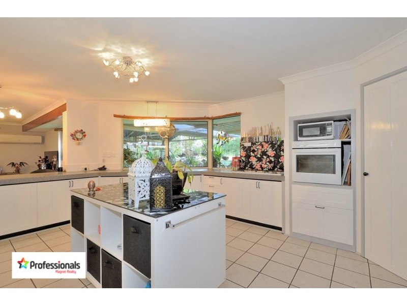 8 Tassell Place, Stoneville WA 6081