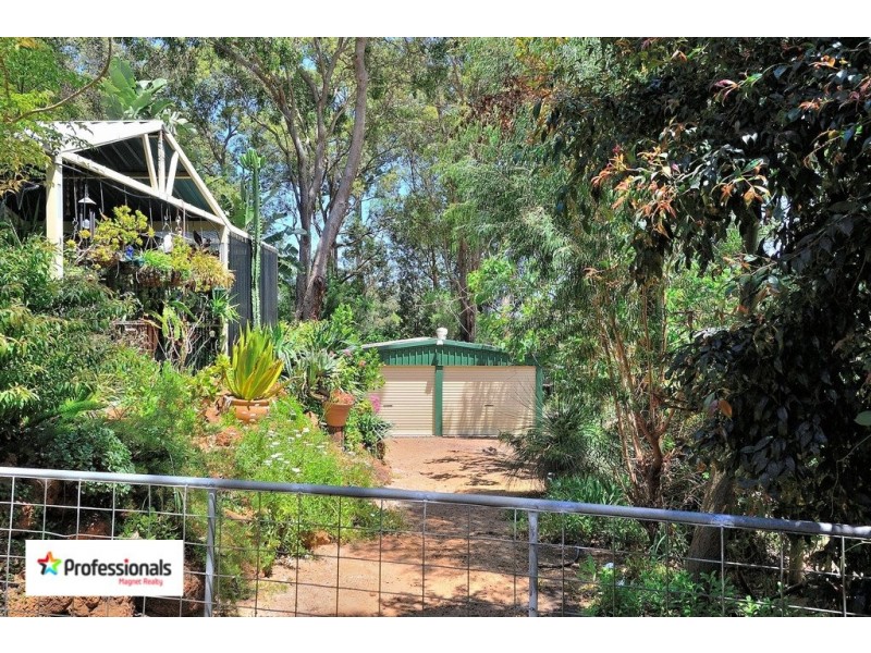 8 Tassell Place, Stoneville WA 6081