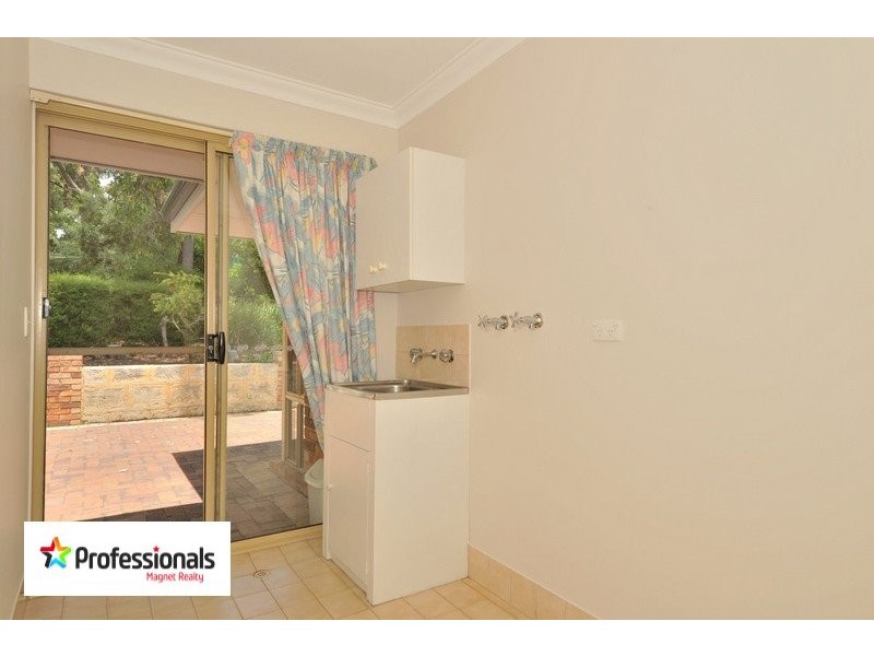 1020 Thomas Road, Glen Forrest WA 6071