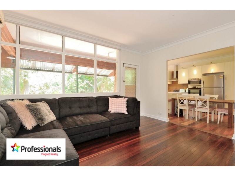 5 Bowen Place, Stoneville WA 6081