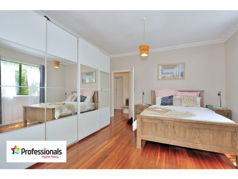 5 Bowen Place, Stoneville WA 6081