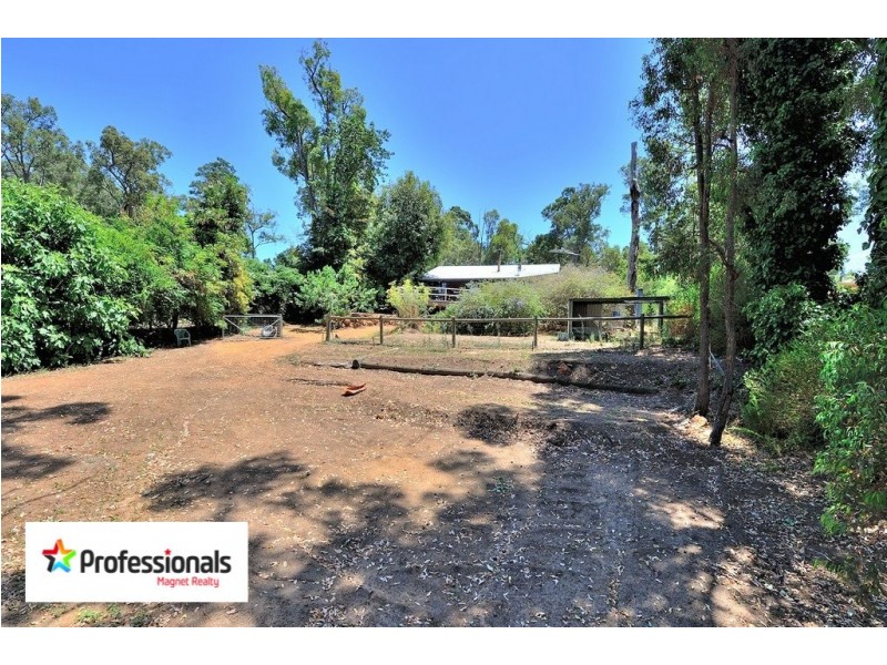 5 Bowen Place, Stoneville WA 6081