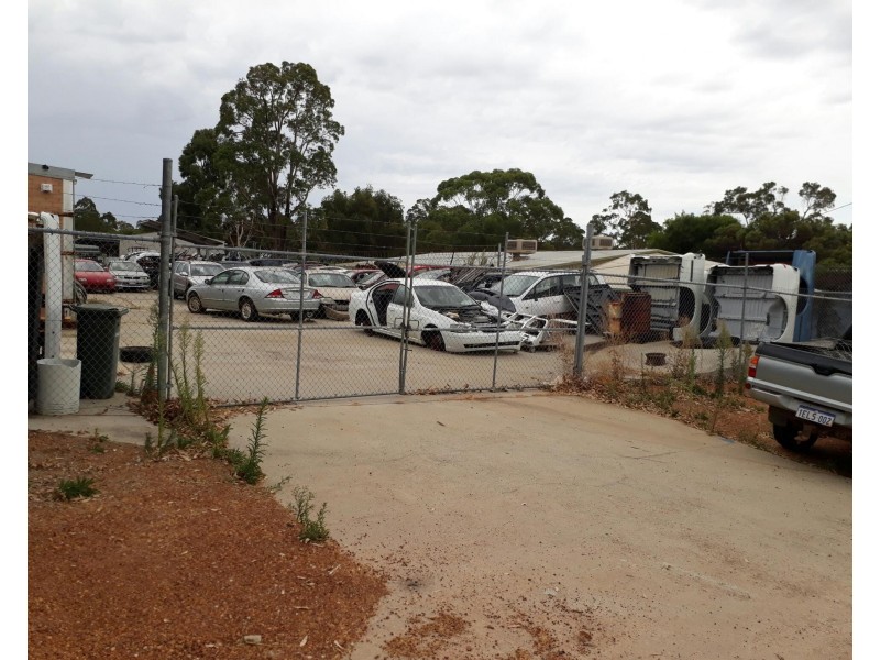 26 Wandeara Crescent, Mundaring WA 6073