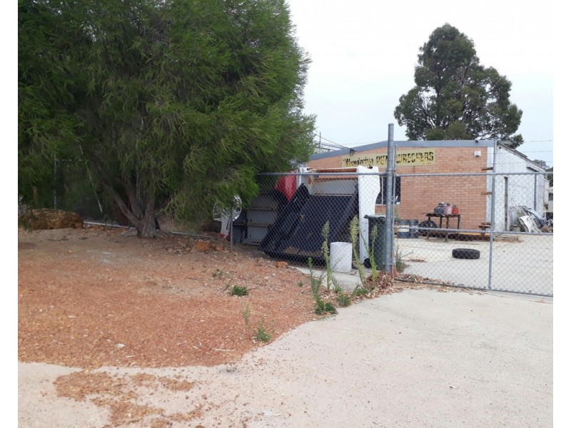 26 Wandeara Crescent, Mundaring WA 6073