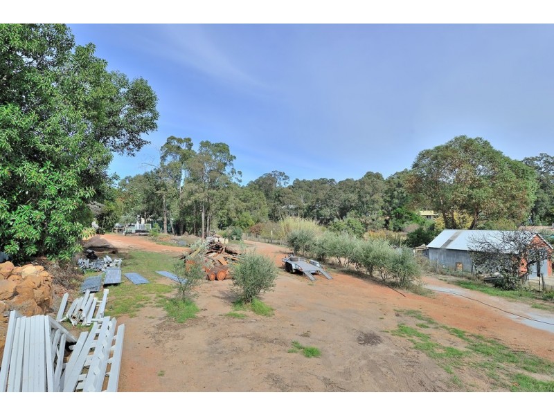22 Hilltop Close, Mahogany Creek WA 6072