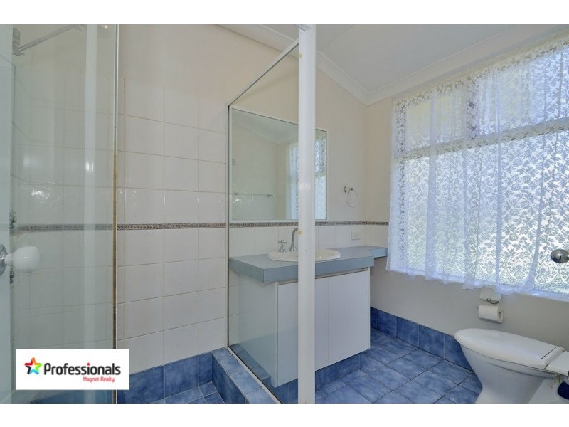 380 Samuel, Mount Helena WA 6082