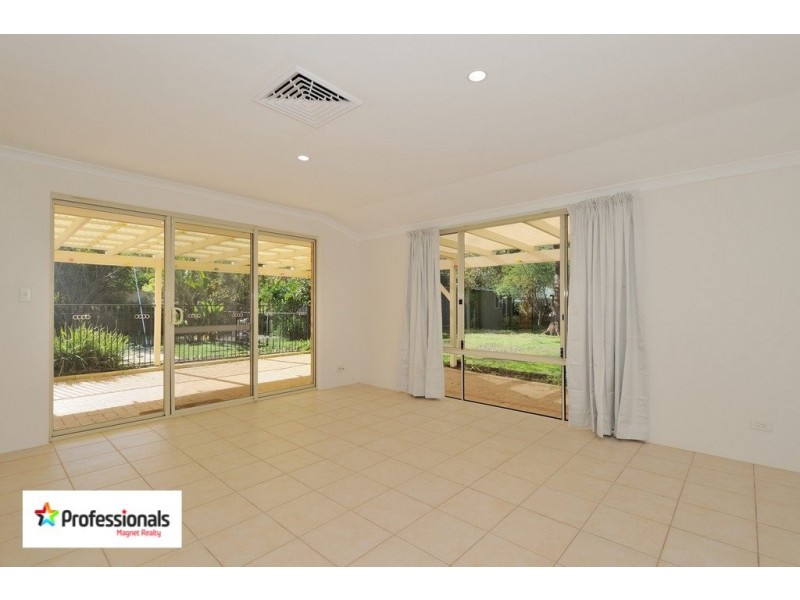 380 Samuel, Mount Helena WA 6082