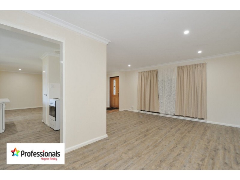 26 Marlboro Road, Swan View WA 6056