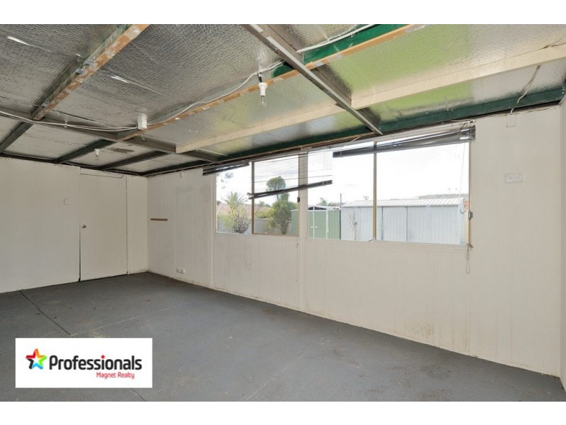 26 Marlboro Road, Swan View WA 6056