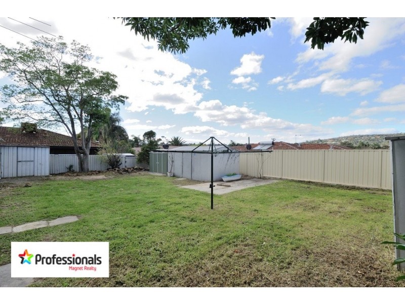 26 Marlboro Road, Swan View WA 6056