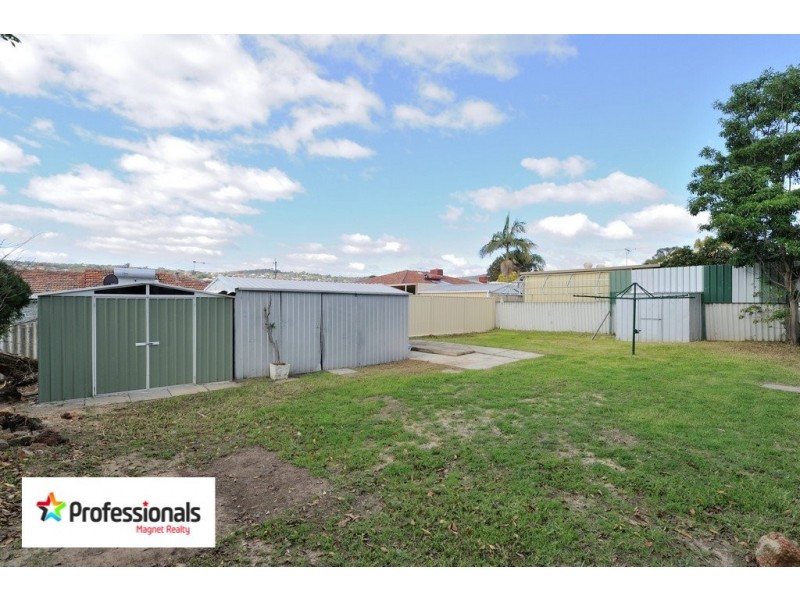 26 Marlboro Road, Swan View WA 6056