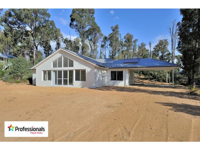 220 Traylen Road, Stoneville WA 6081