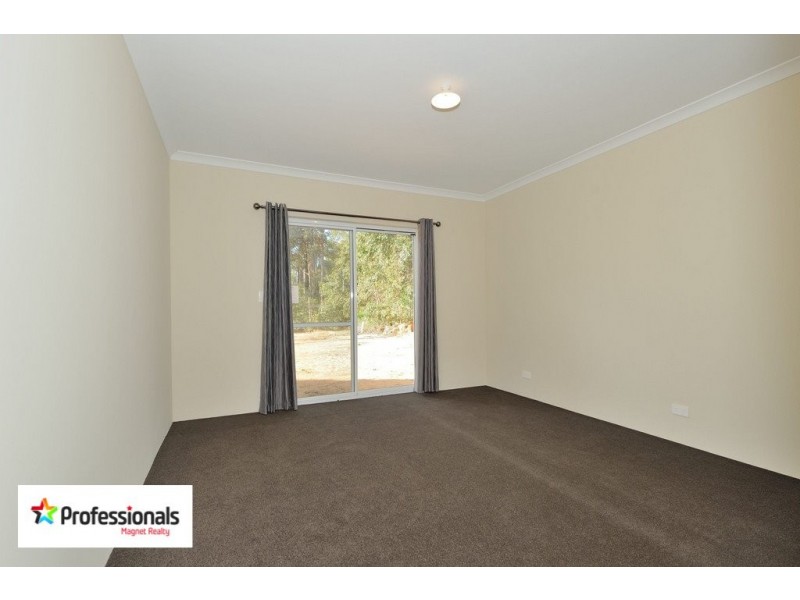 220 Traylen Road, Stoneville WA 6081