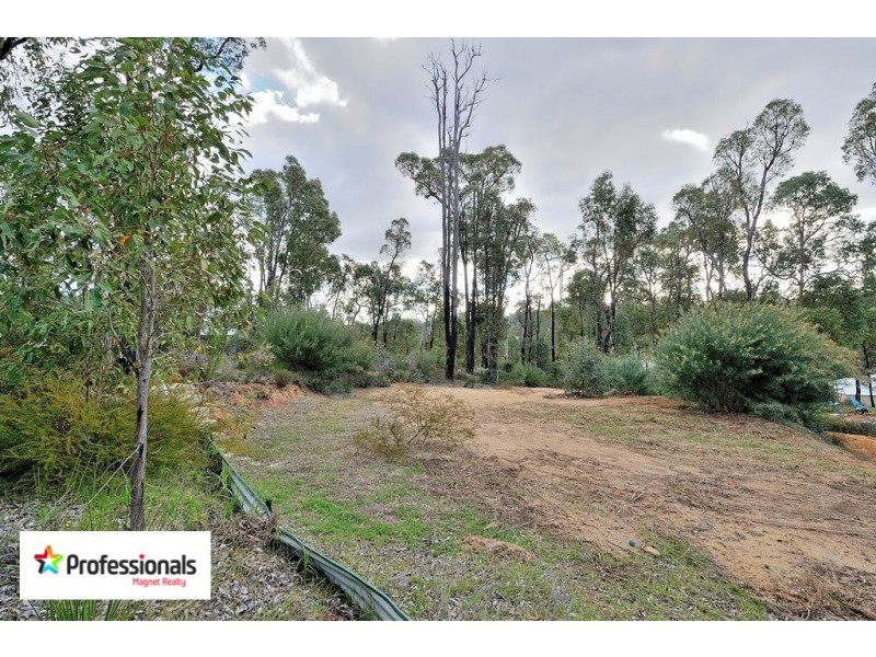 220 Traylen Road, Stoneville WA 6081