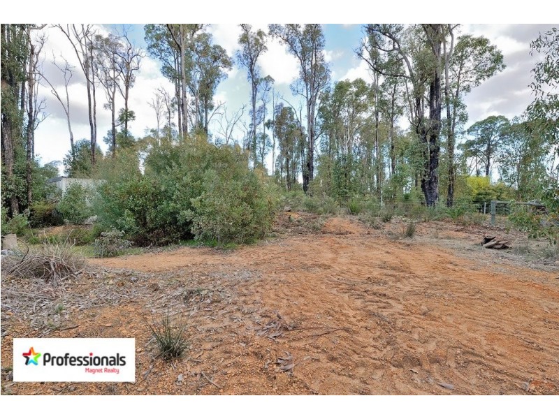 220 Traylen Road, Stoneville WA 6081