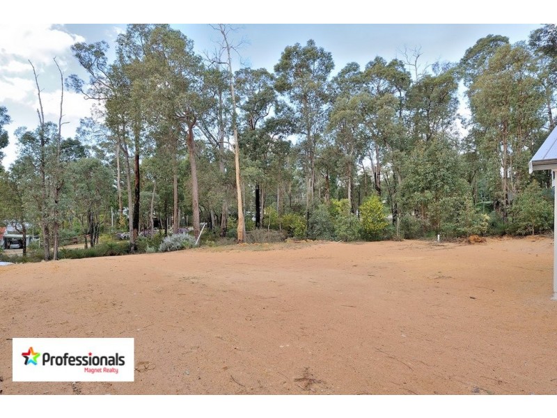 220 Traylen Road, Stoneville WA 6081