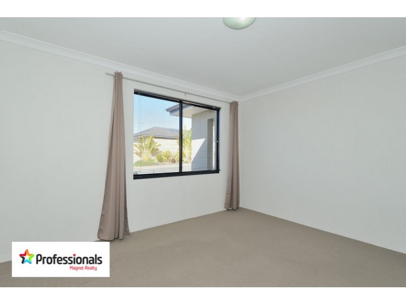 16 Fertito Entrance, Success WA 6164