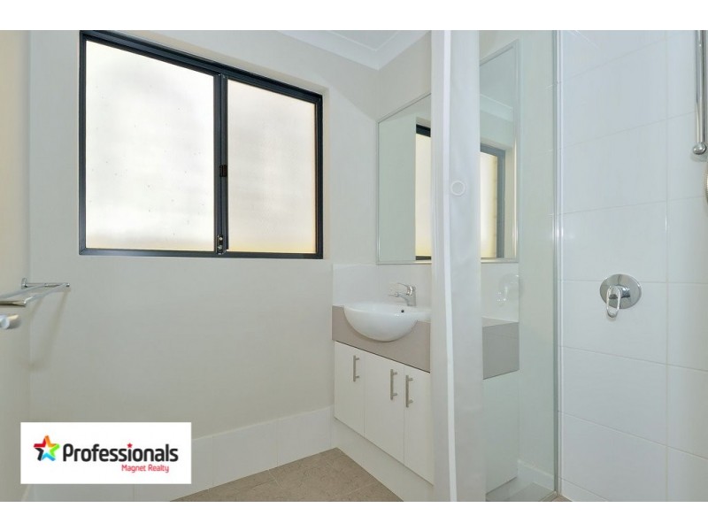 16 Fertito Entrance, Success WA 6164