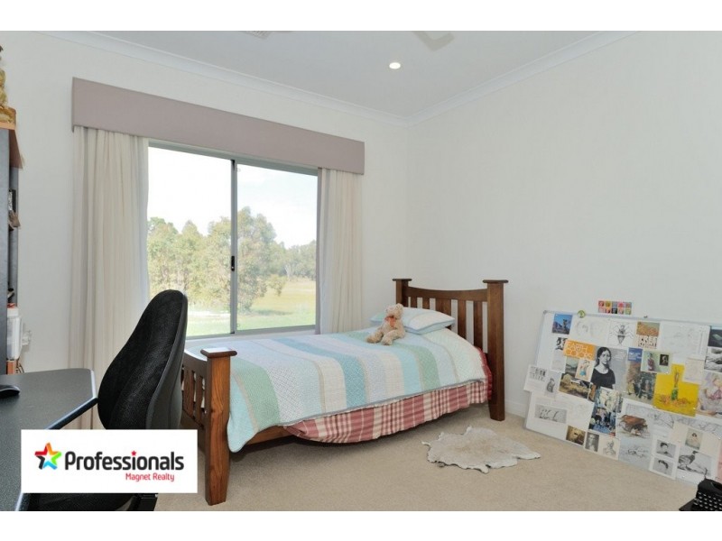 126 Burgess, Gidgegannup WA 6083