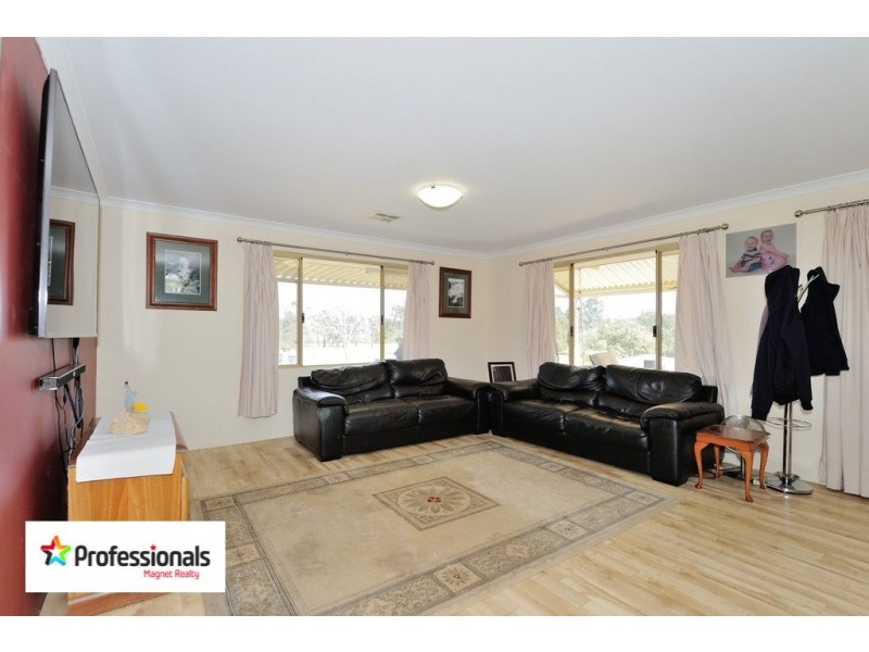 100 Olive, Wundowie WA 6560