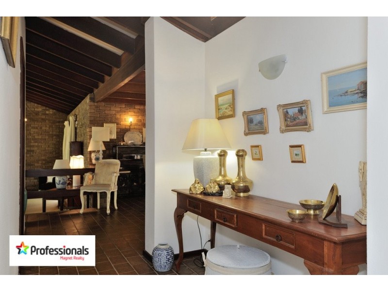 240 Colwyn Road, Mount Helena WA 6082