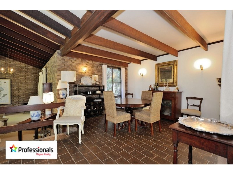 240 Colwyn Road, Mount Helena WA 6082