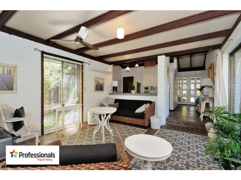 240 Colwyn Road, Mount Helena WA 6082