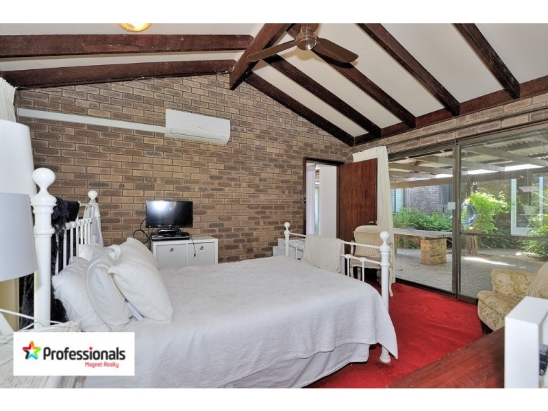 240 Colwyn Road, Mount Helena WA 6082