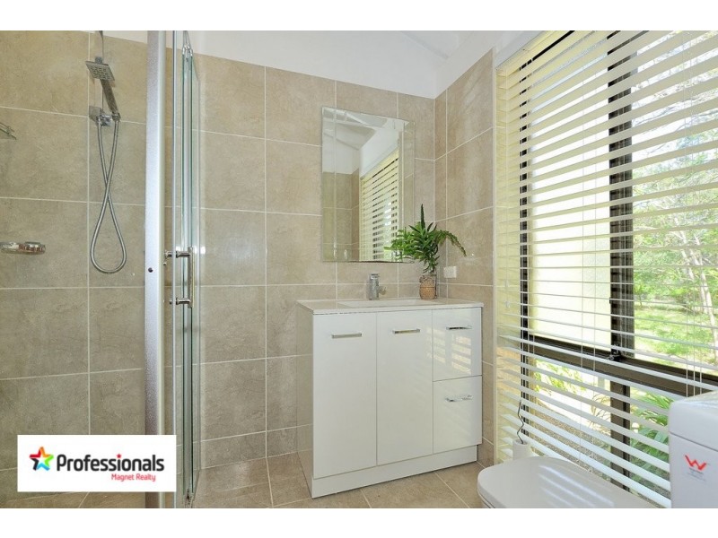 240 Colwyn Road, Mount Helena WA 6082