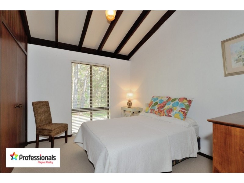 240 Colwyn Road, Mount Helena WA 6082