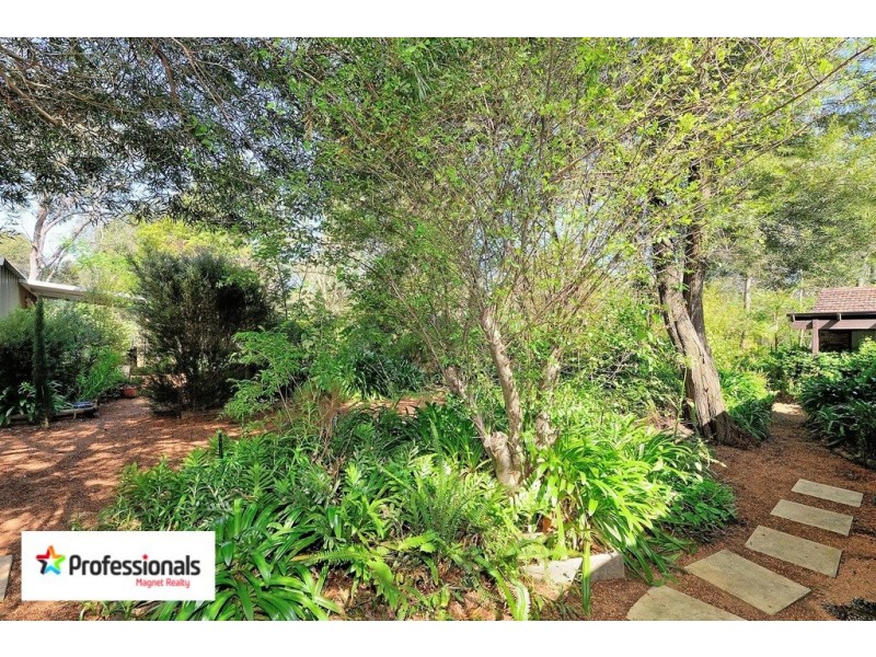 240 Colwyn Road, Mount Helena WA 6082