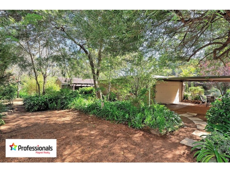 240 Colwyn Road, Mount Helena WA 6082